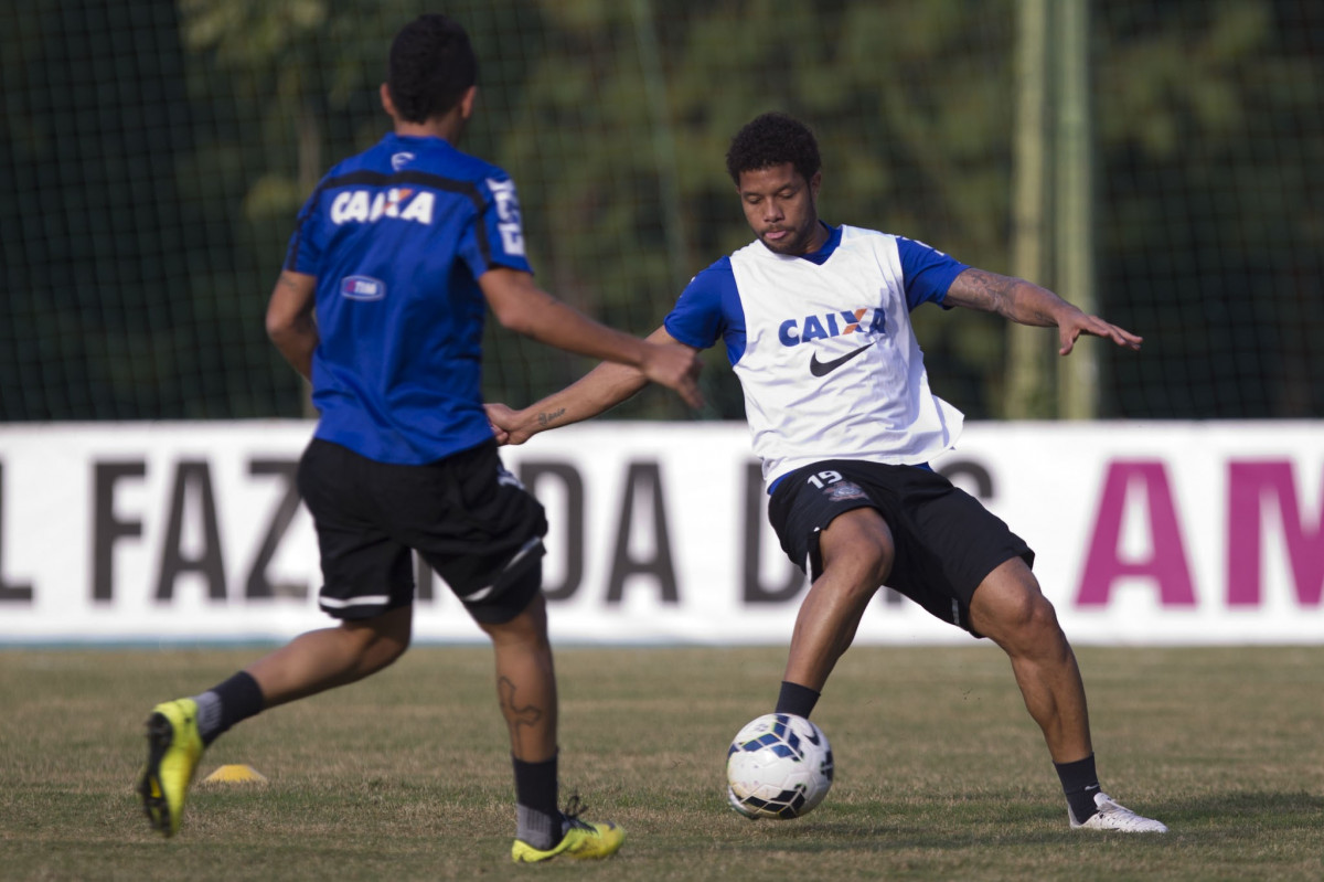 Durante o treino desta tarde no Hotel Fazenda das Amorerias, na cidade de Extrema/MG. O time faz uma intertemporada preparando-se para o prximo jogo dia 17/07 contra o Internacional/RS, na Arena Corinthians, vlido pela 10 rodada do Campeonato Brasileiro de 2014