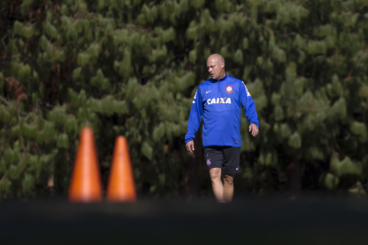 Durante o treino desta manh no Hotel Fazenda das Amorerias, na cidade de Extrema/MG. O time faz uma intertemporada preparando-se para o prximo jogo dia 17/07 contra o Internacional/RS, na Arena Corinthians, vlido pela 10 rodada do Campeonato Brasileiro de 2014