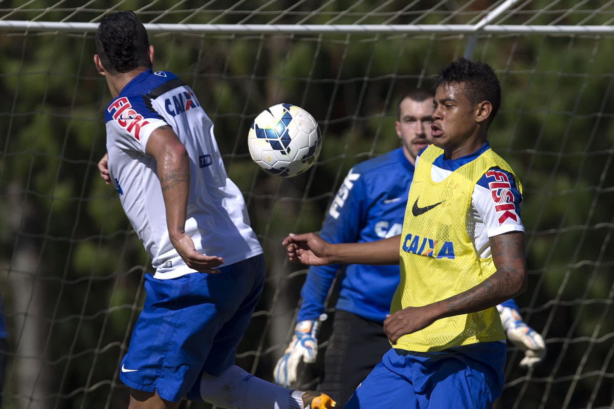 Durante o treino desta manh no Hotel Fazenda das Amorerias, na cidade de Extrema/MG. O time faz uma intertemporada preparando-se para o prximo jogo dia 17/07 contra o Internacional/RS, na Arena Corinthians, vlido pela 10 rodada do Campeonato Brasileiro de 2014