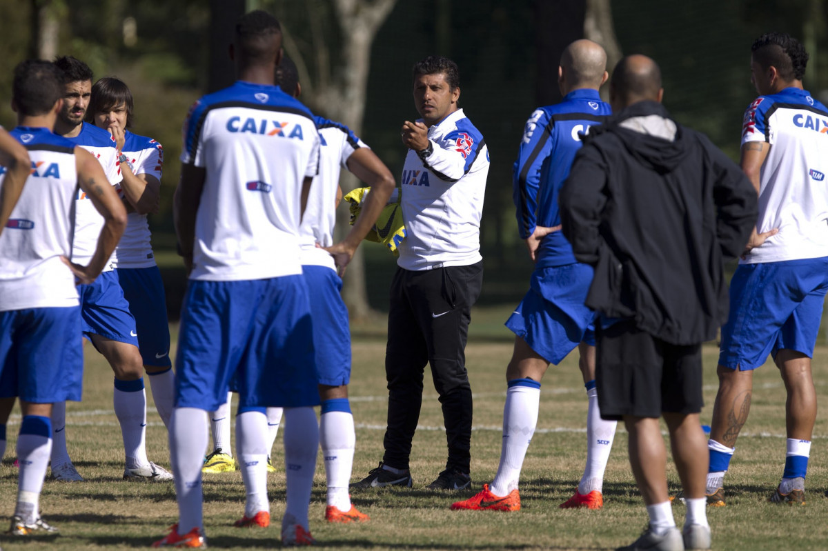 Durante o treino desta manh no Hotel Fazenda das Amorerias, na cidade de Extrema/MG. O time faz uma intertemporada preparando-se para o prximo jogo dia 17/07 contra o Internacional/RS, na Arena Corinthians, vlido pela 10 rodada do Campeonato Brasileiro de 2014