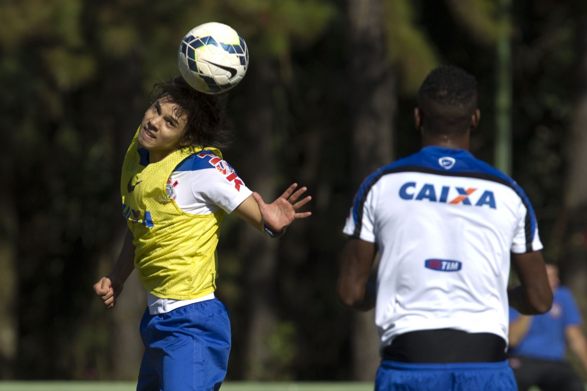 Durante o treino desta manh no Hotel Fazenda das Amorerias, na cidade de Extrema/MG. O time faz uma intertemporada preparando-se para o prximo jogo dia 17/07 contra o Internacional/RS, na Arena Corinthians, vlido pela 10 rodada do Campeonato Brasileiro de 2014