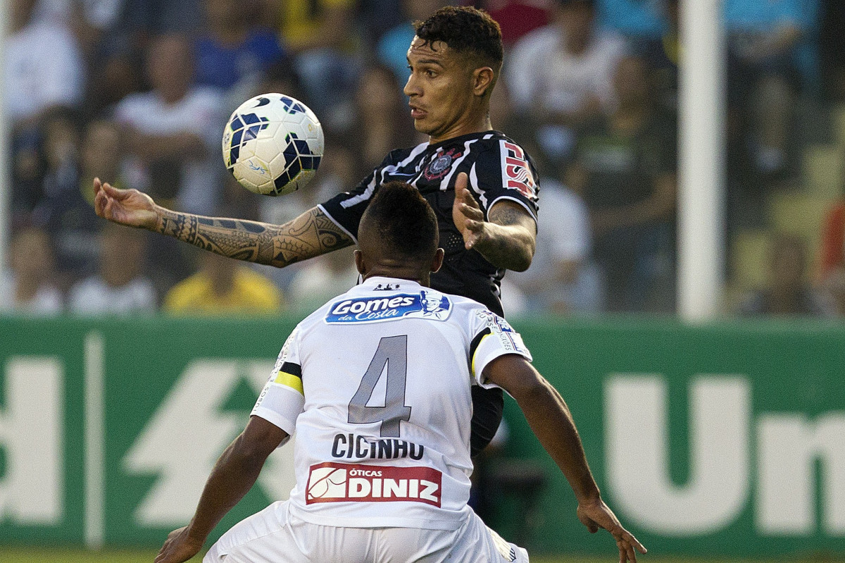 Durante o jogo entre Santos x Corinthians realizado esta tarde na Vila Belmiro, vlido pela 14 rodada do Campeonato Brasileiro de 2014