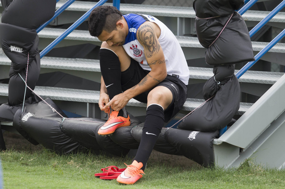 Durante o treino desta tarde em Manaus no CT do São Raimundo. O próximo jogo da equipe será amanhã, sábado, 11/10, contra o Botafogo, na Arena Amazônia, em Manaus, válido pela 27ª rodada do Campeonato Brasileiro de 2014