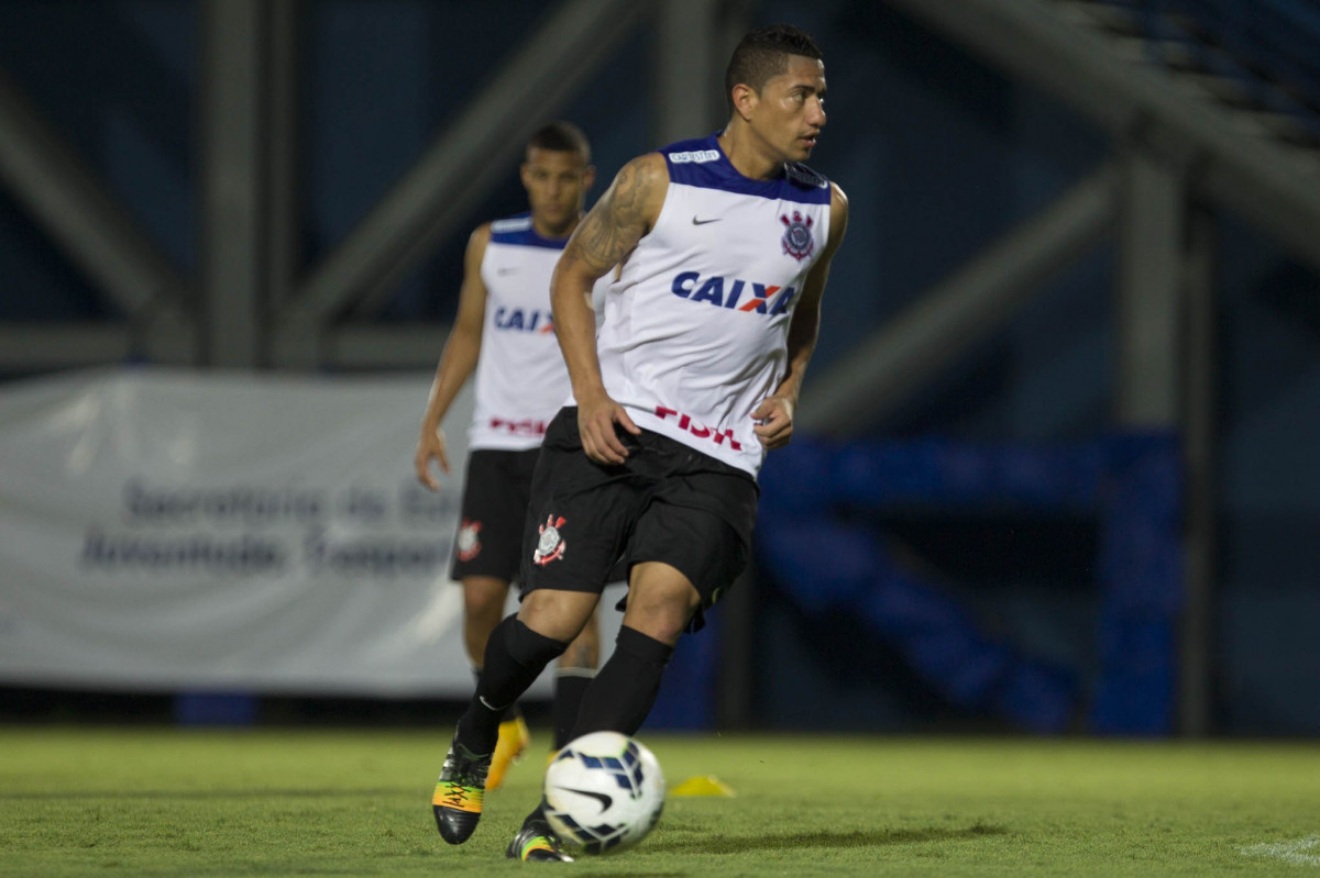 Durante o treino desta tarde em Manaus no CT do São Raimundo. O próximo jogo da equipe será amanhã, sábado, 11/10, contra o Botafogo, na Arena Amazônia, em Manaus, válido pela 27ª rodada do Campeonato Brasileiro de 2014