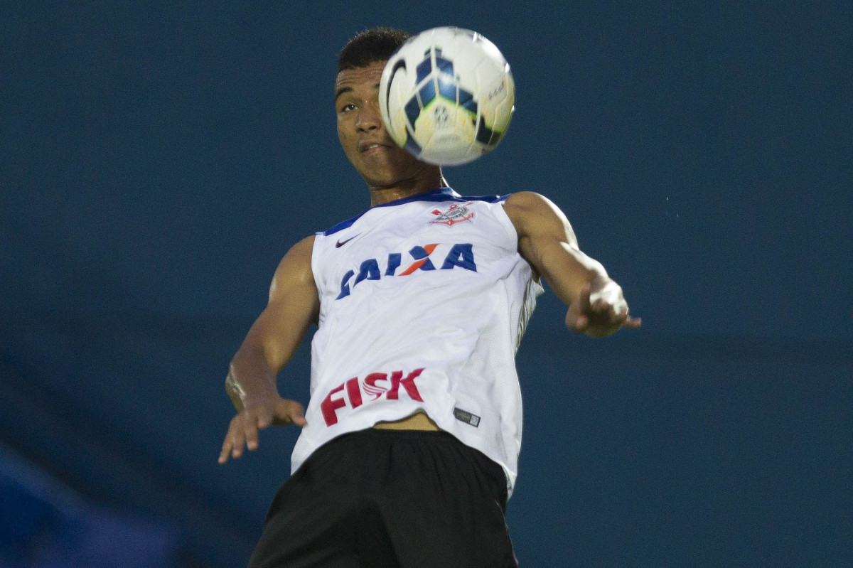 Durante o treino desta tarde em Manaus no CT do São Raimundo. O próximo jogo da equipe será amanhã, sábado, 11/10, contra o Botafogo, na Arena Amazônia, em Manaus, válido pela 27ª rodada do Campeonato Brasileiro de 2014