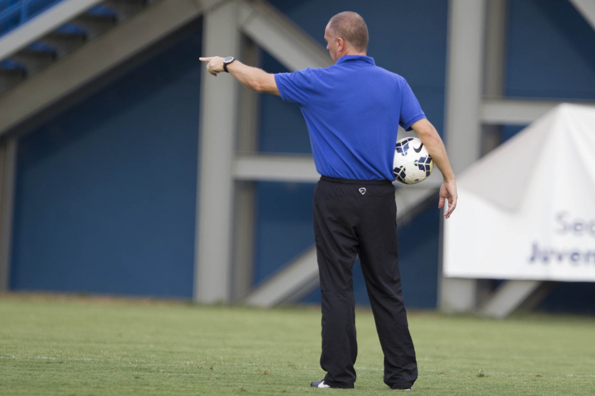 Durante o treino desta tarde em Manaus no CT do São Raimundo. O próximo jogo da equipe será amanhã, sábado, 11/10, contra o Botafogo, na Arena Amazônia, em Manaus, válido pela 27ª rodada do Campeonato Brasileiro de 2014