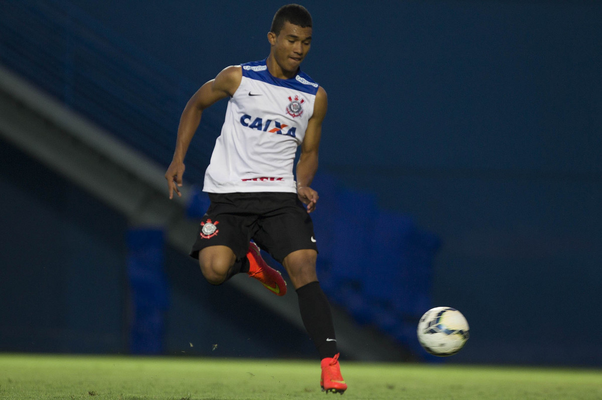 Durante o treino desta tarde em Manaus no CT do São Raimundo. O próximo jogo da equipe será amanhã, sábado, 11/10, contra o Botafogo, na Arena Amazônia, em Manaus, válido pela 27ª rodada do Campeonato Brasileiro de 2014