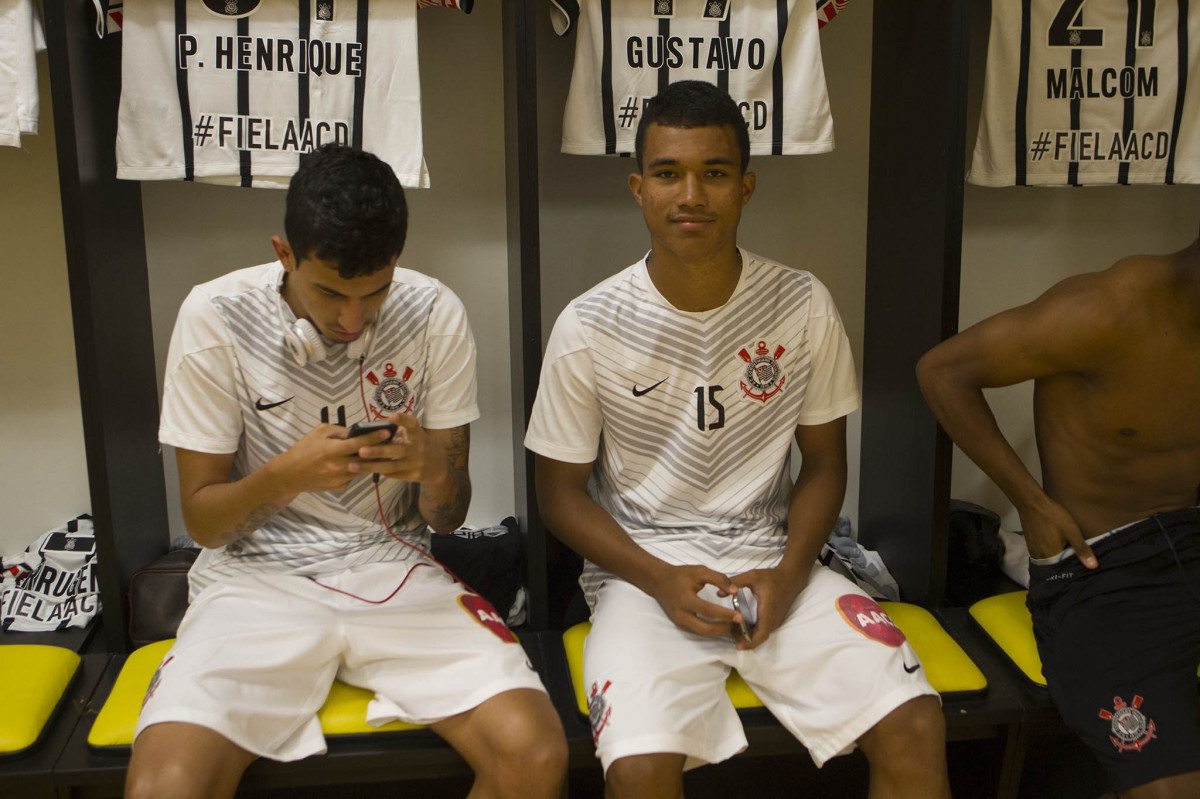 Nos vestiários antes do jogo entre Botafogo x Corinthians, realizado esta noite na Arena Amazônia, válido pela 28ª rodada do Campeonato Brasileiro de 2014
