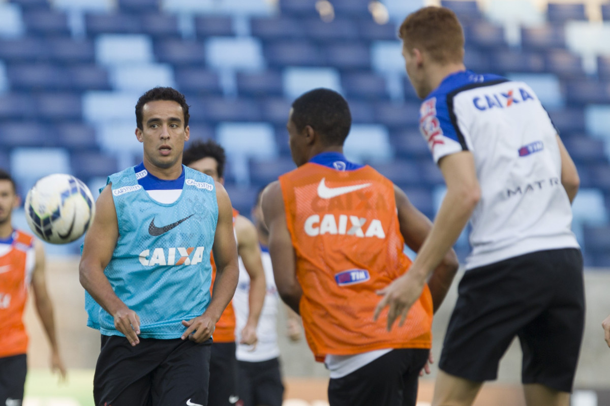 Durante o treino desta tarde na Arena Pantanal, em Cuiaba/MT. O prximo jogo da equipe ser amanh, quarta-feira, dia 22/10, contra o Vitoria/BA, pela 30 rodada do Campeonato Brasileiro de 2014