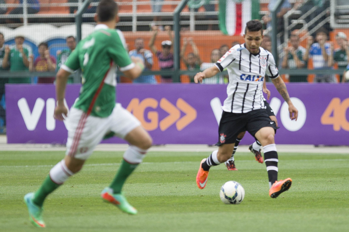 Durante a partida entre Palmeiras x Corinthians, realizada esta tarde no estádio do Pacaembu, válida pela 31ª rodada do Campeonato Brasileiro de 2014