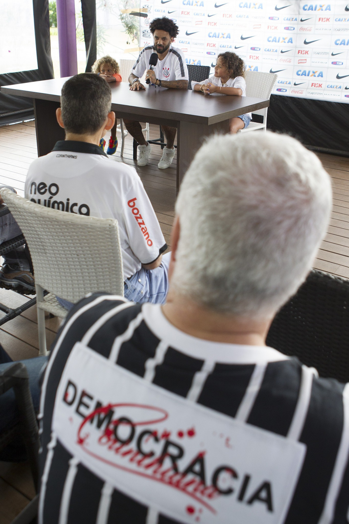 Durante a reapresentacao dos jogadores esta tarde no CT Joaquim Grava, zona leste da cidade. O próximo jogo da equipe será dia 15/01no torneio internacional, em Orlando/EUA, contra o Colonia da Alemanha