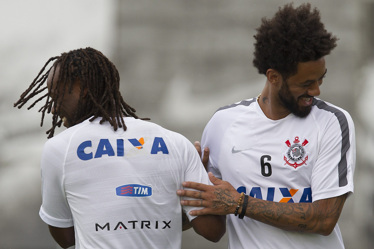 Durante o treino desta tarde no CT Joaquim Grava, zona leste da cidade. O próximo jogo do time será sábado dia 14/02 contra o Botafogo/RP, na Arena Corinthians, válido pela 4ª rodada do Campeonato Paulista de 2015