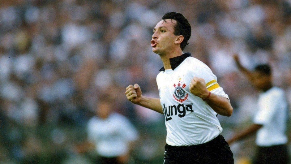 Neto trocou o Palmeiras pelo Corinthians em 1989 e fez histria
