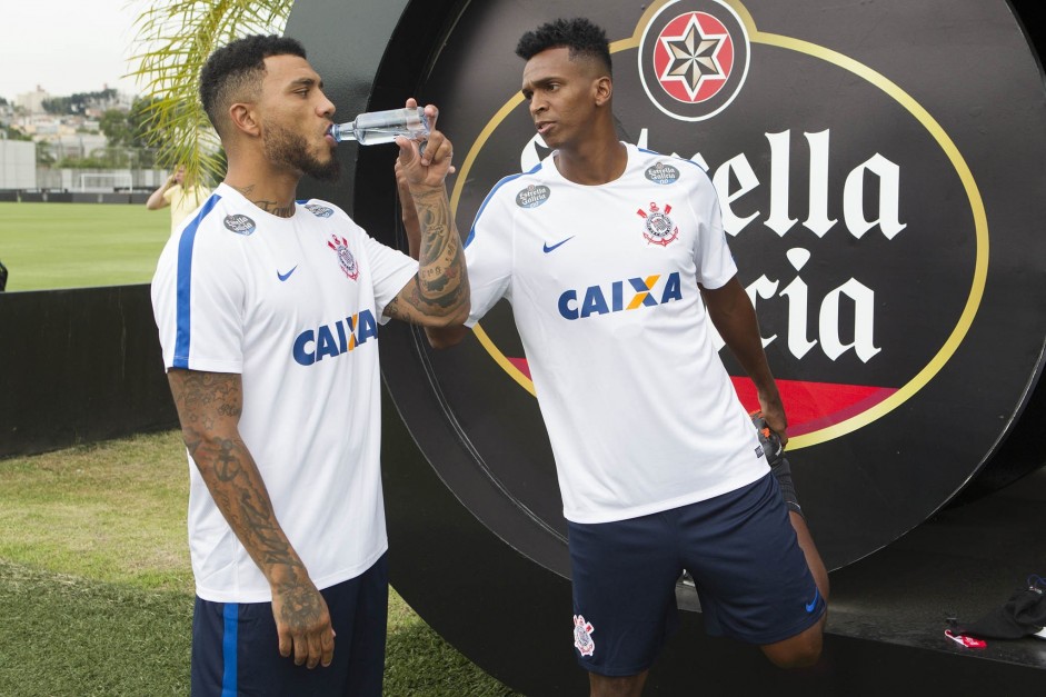 Kazim e Jô bateram papo antes de atividade