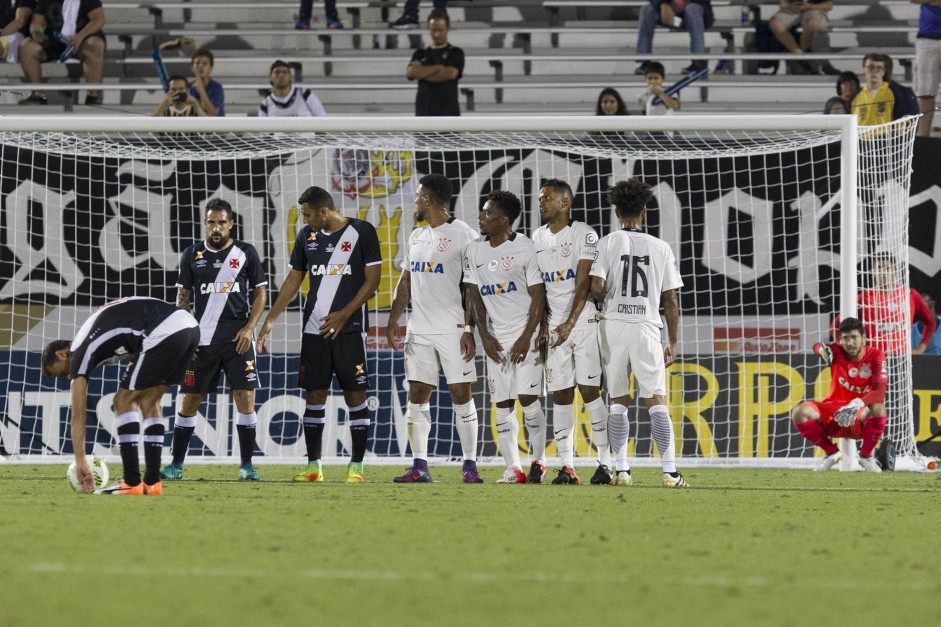 Corinthians levou apenas um gol em 360 minutos nesta temporada