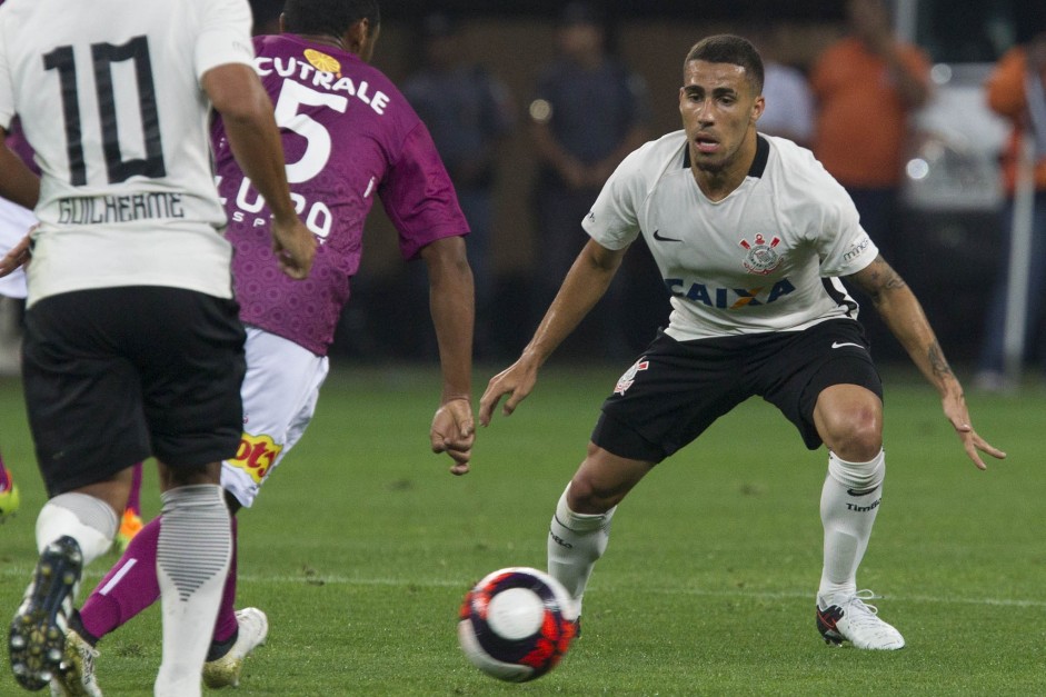 Corinthians e Ferroviria j disputaram um amistoso em fevereiro; Timo venceu por 1 a 0