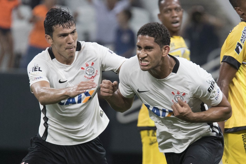 Balbuena e Pablo formam a dupla de zaga titular do Corinthians neste início de ano Balbuena e Pablo formam a dupla de zaga titular do Corinthians neste início de ano