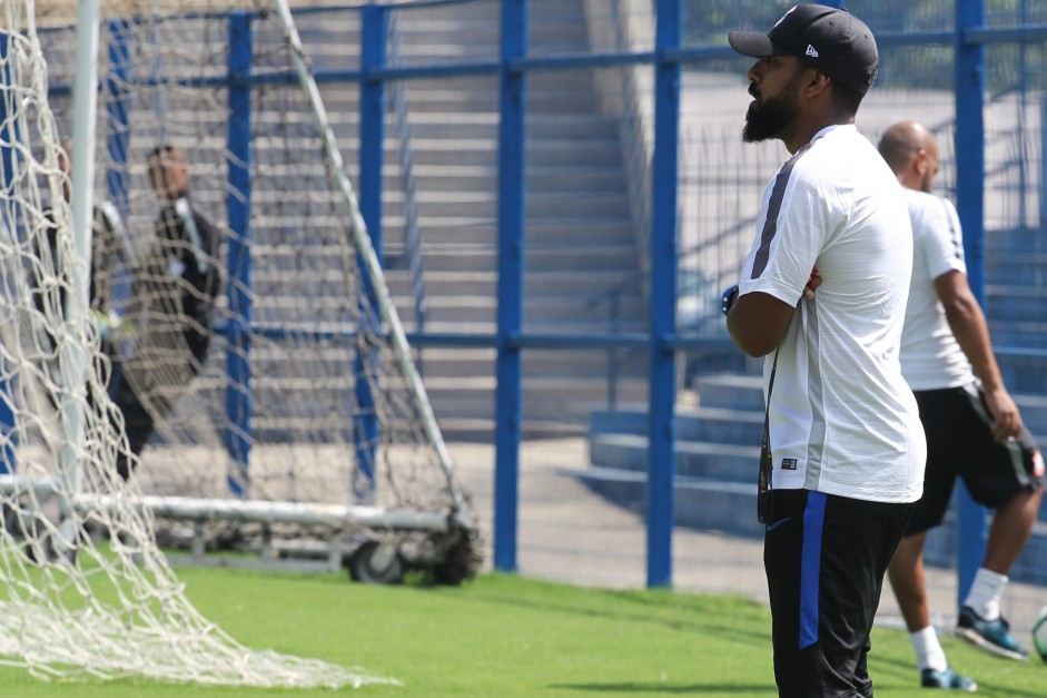 Dyego Coelho retorna ao cargo de tcnico do Sub-20 do Corinthians