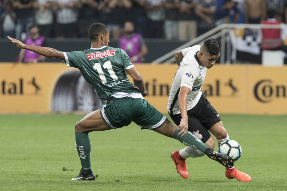 Guilherme Arana foi um dos destaques da partida contra o Luverdense