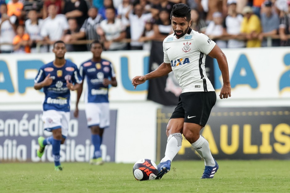 Guilherme foi titular contra a Ferroviria pelo Paulisto