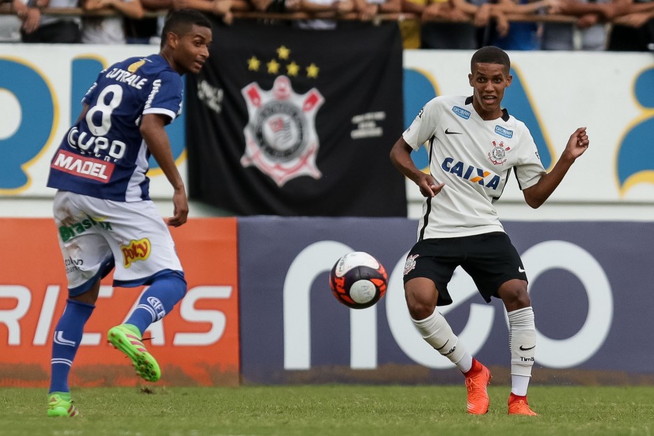 Pedrinho jogou parte do segundo tempo diante da Ferroviária