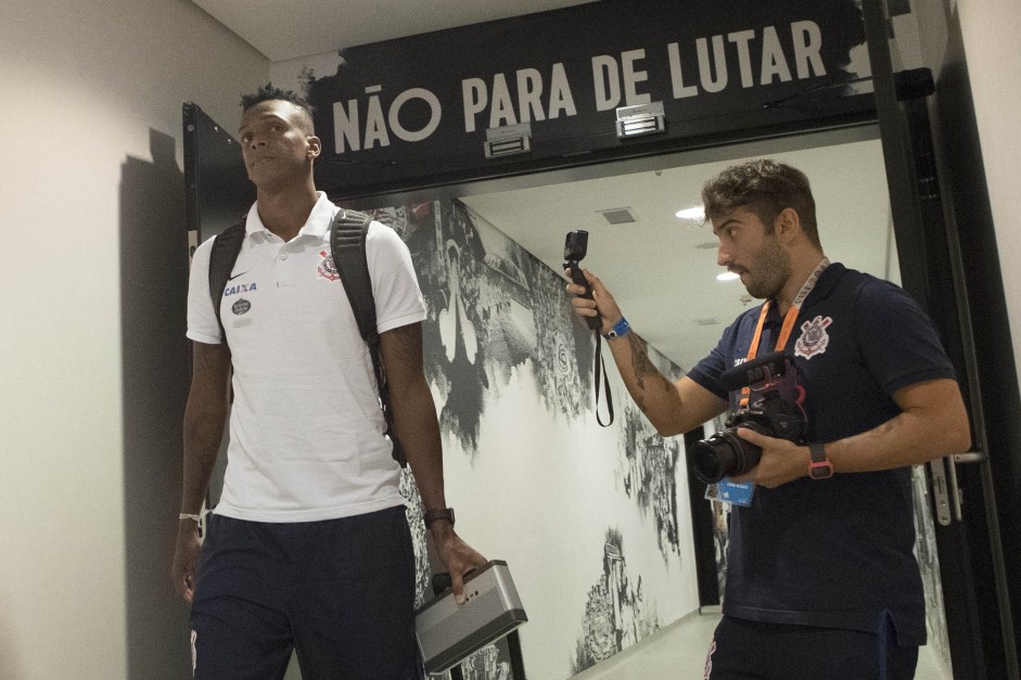 Jô no vestiário da Arena Corinthians