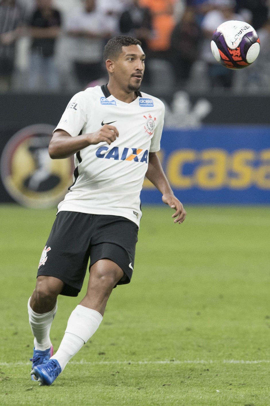 Léo príncipe em ação na partida contra o RB Brasil pelo campeonato paulista