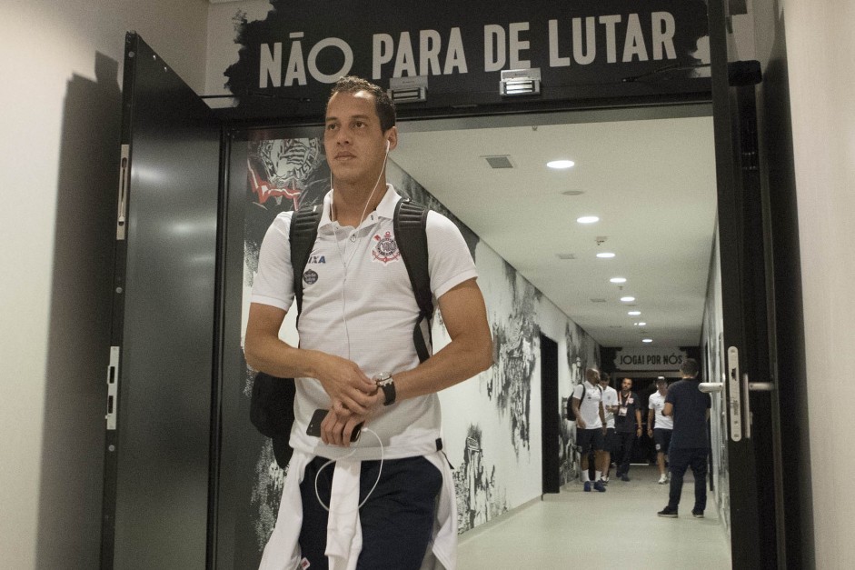 Rodriguinho no vestiário da Arena Corinthians
