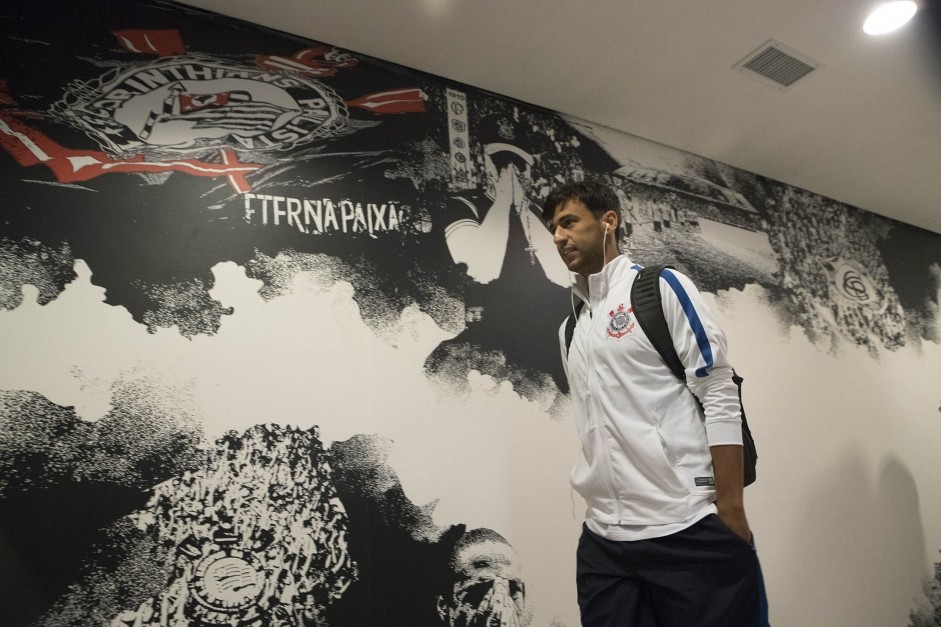 Camacho antes da partida contra o Linense pelo Campeonato Paulista