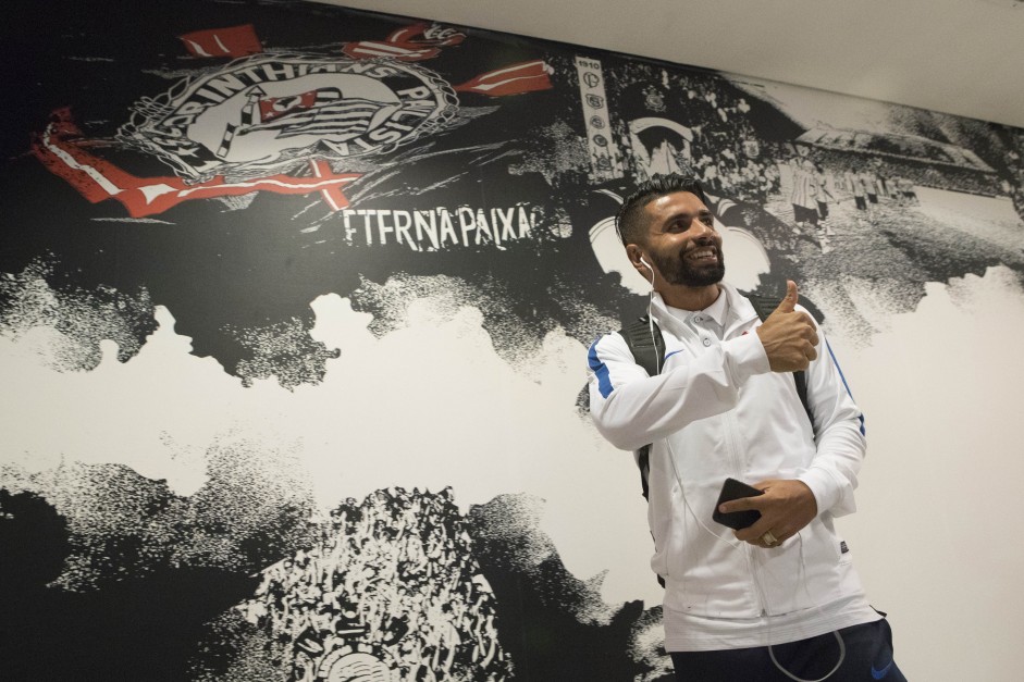 Guilherme antes da partida contra o Linense pelo Campeonato Paulista