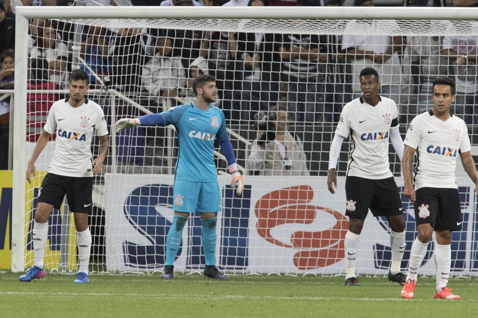 Caíque foi o goleiro do Corinthians na partida contra o Linense