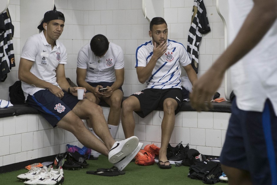 Balbuena e Maycon se preparando para encarar o São Paulo, pelo Paulistão