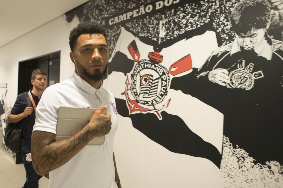 Kazim chegando  Arena para enfrentar o Internacional, pela Copa do Brasil