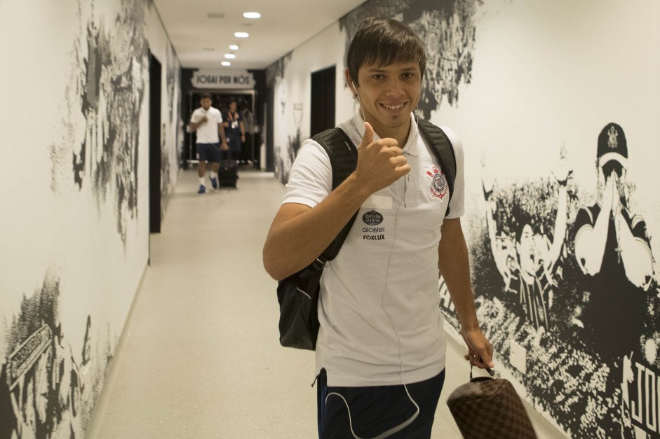 Romero chegando  Arena para enfrentar o Internacional, pela Copa do Brasil