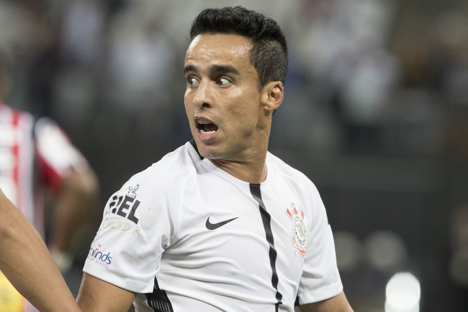 Jadson, do Corinthians,  dono da camisa 77 no Campeonato Paulista