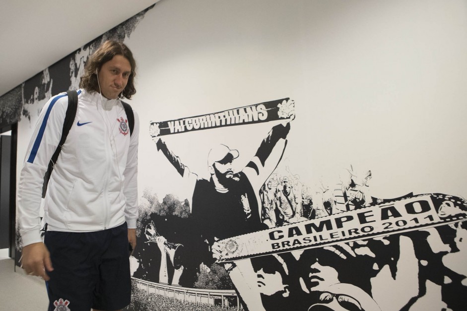 Cássio na sua chegada à Arena antes da semifinal contra o São Paulo