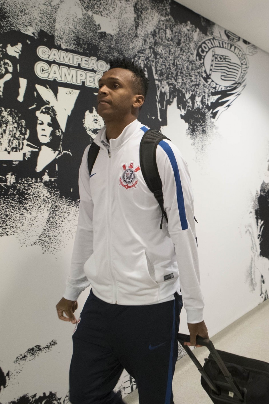 Chegada do atacante Jô à Arena para enfrentar o São Paulo, pela semifinal do Paulistão