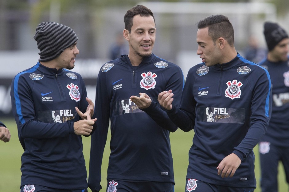 O treino foi realizado no CT Joaquim Grava