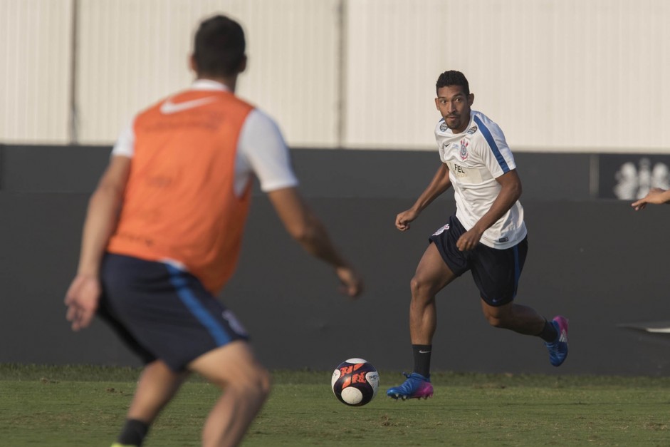 Léo Príncipe ainda não desencantou quando teve chances