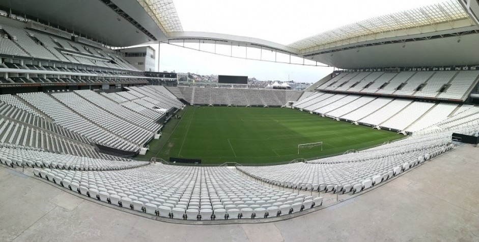 Gramado da Arena Corinthians por um ângulo privilegiado