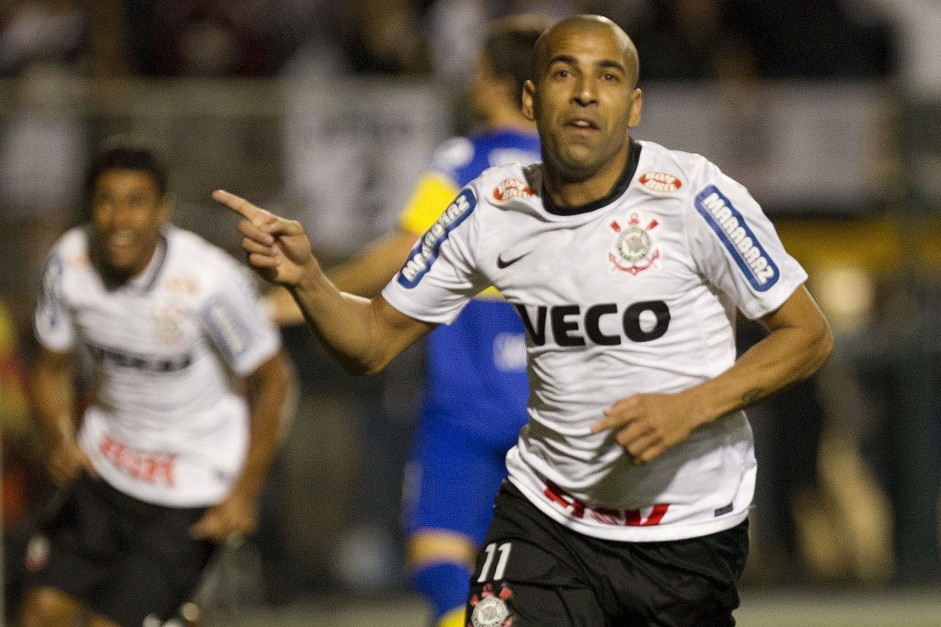 Autor dos gols do ttulo da Libertadores, Emerson Sheik est de volta ao Timo