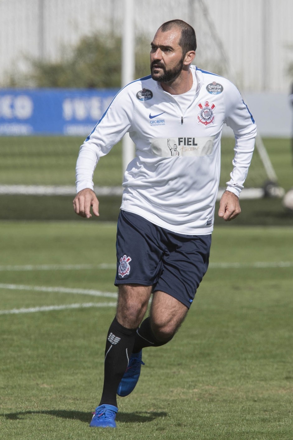 A Fiel já está ansiosa pelo retorno do meia Danilo, que já está treinando normalmente