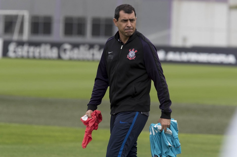 Carille comandou o último treino antes do duelo contra o Botafogo