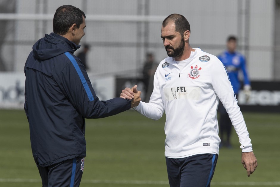 Danilo já treina com bola