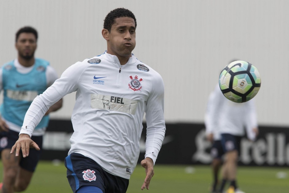 Olha a intensidade do treino do zagueiro Pablo; Por isso a ótima forma!