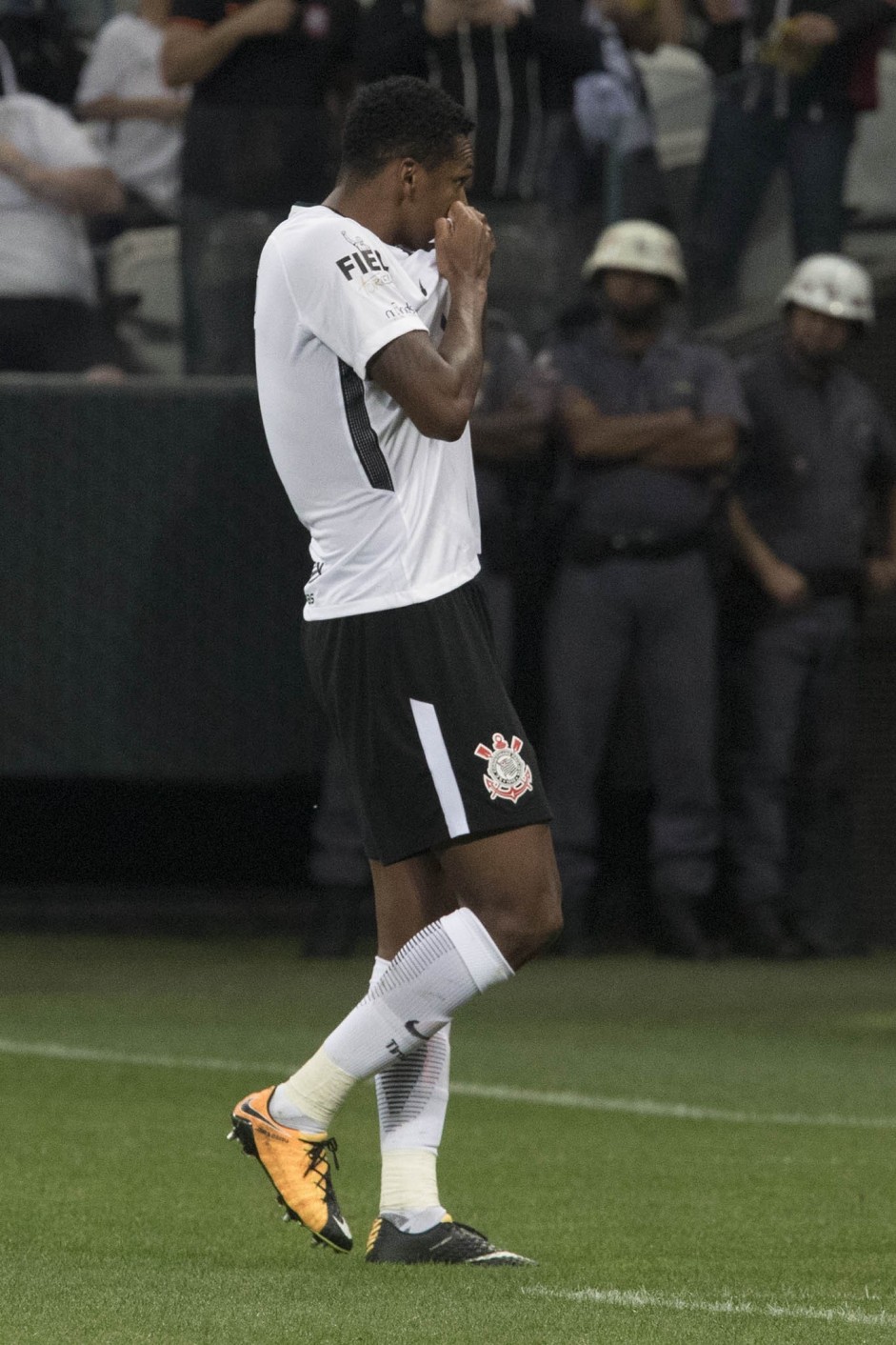 Contra o Atlético-PR, Jô foi o nome da partida