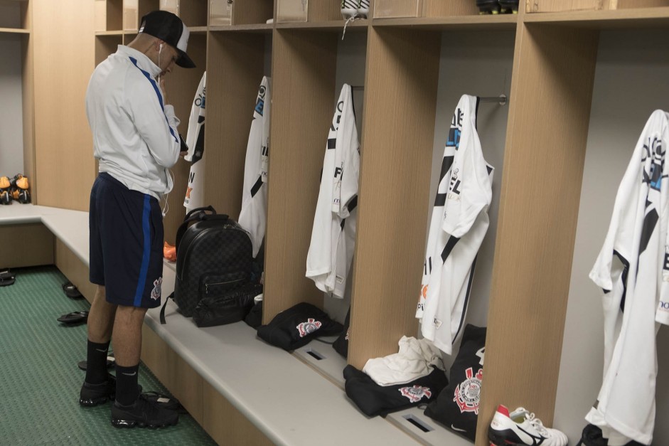 Os mantos sagrados prontos para os jogadores na casa rival