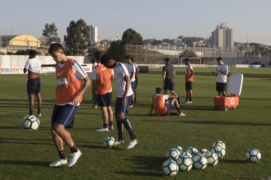 Os reservar foram a campo para treinar nessa tarde