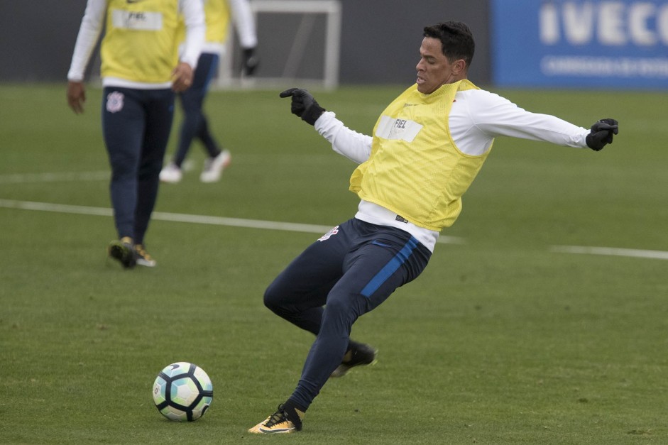 Giovanni Augusto quase não vem sendo aproveitado nos jogos