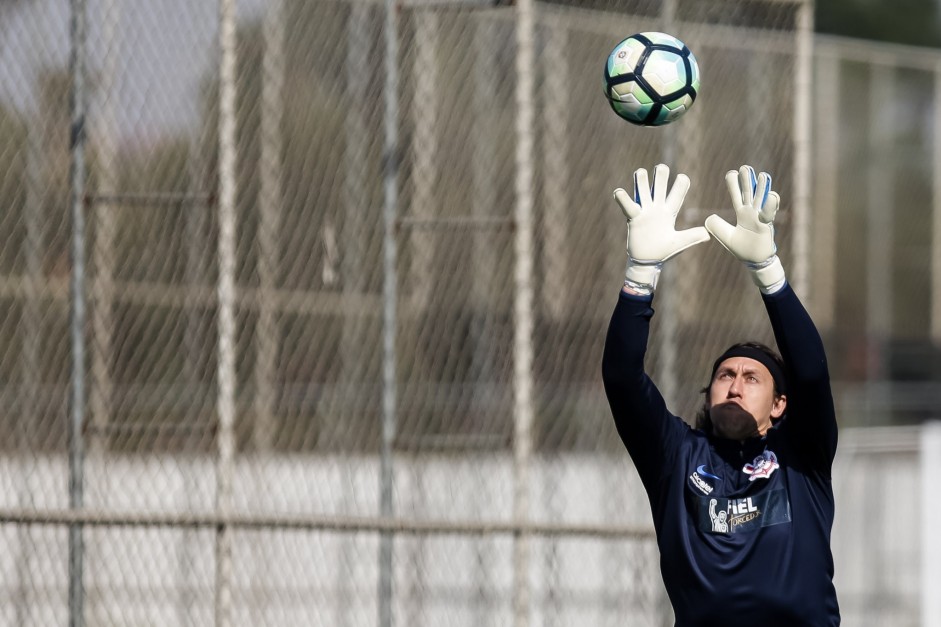 Cssio no treino da manh antes do embarque para o Rio